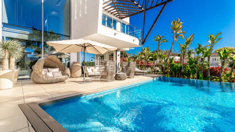 Modern Corner Semi-Detached Villa with Panoramic Sea Views and Private Pool in Sierra Blanca