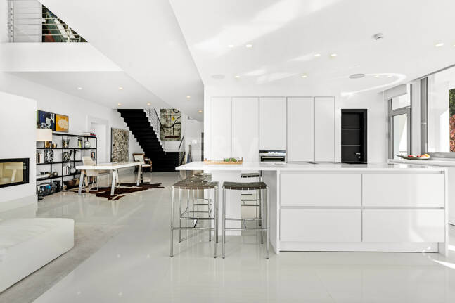 Modern Corner Semi-Detached Villa with Panoramic Sea Views and Private Pool in Sierra Blanca