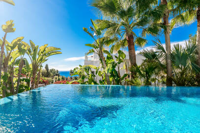 Modern Corner Semi-Detached Villa with Panoramic Sea Views and Private Pool in Sierra Blanca