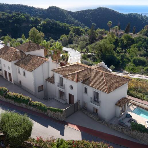 Wunderschön modernisierte Doppelhaushälfte in gesicherter Wohnanlage