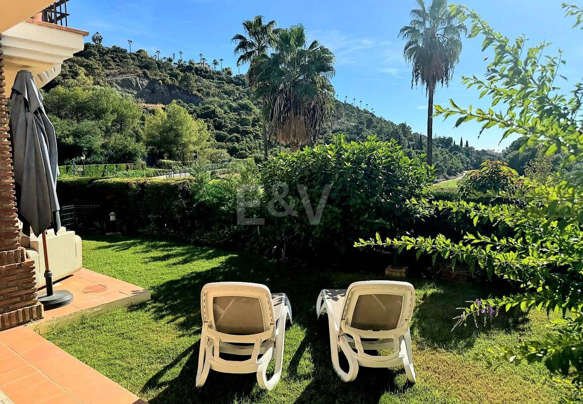 Exclusive apartment with private garden and golf views in Las Jacarandas, Los Arqueros. Available for short-mid -term rentals