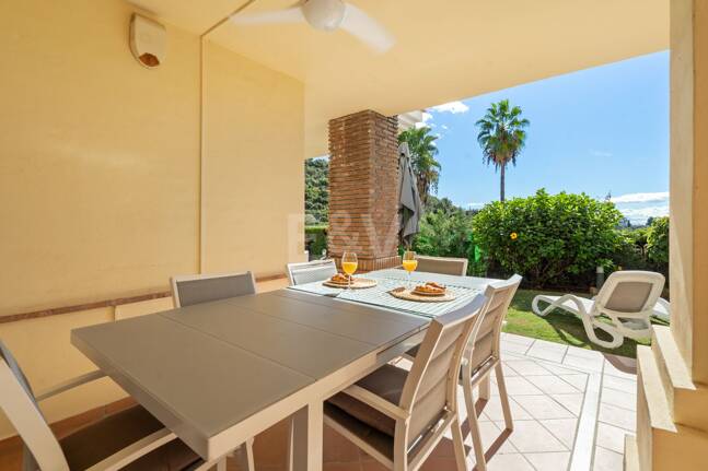 Exclusive apartment with private garden and golf views in Las Jacarandas, Los Arqueros. Available for short-mid -term rentals