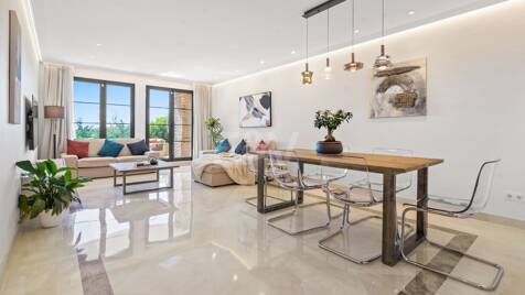 Exklusive Wohnung mit privatem Garten und Blick auf den Golfplatz in Las Jacarandas, Los Arqueros. Verfügbar für temporäre und Ferienvermietung