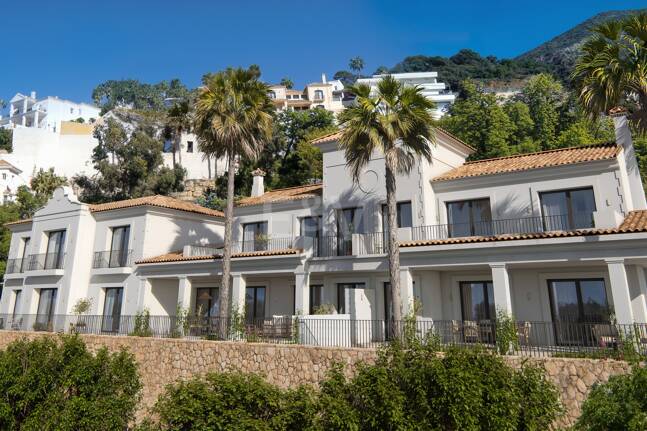 Andaluzjańska willa stylu ze skandynawskim designem w spokojnej społeczności