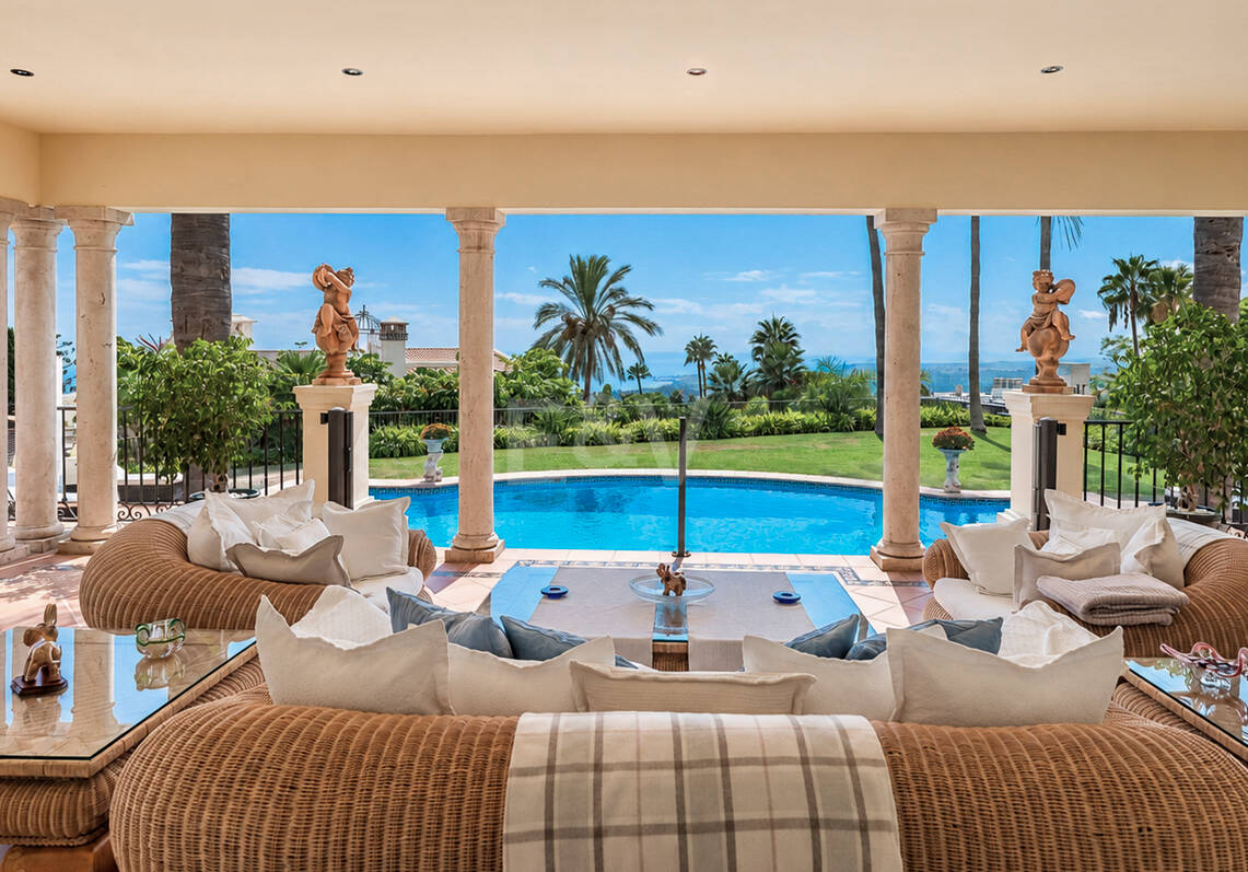 Außergewöhnliche Mansion mit Meerblick in den prestigeträchtigen Höhenlagen von Sierra Blanca