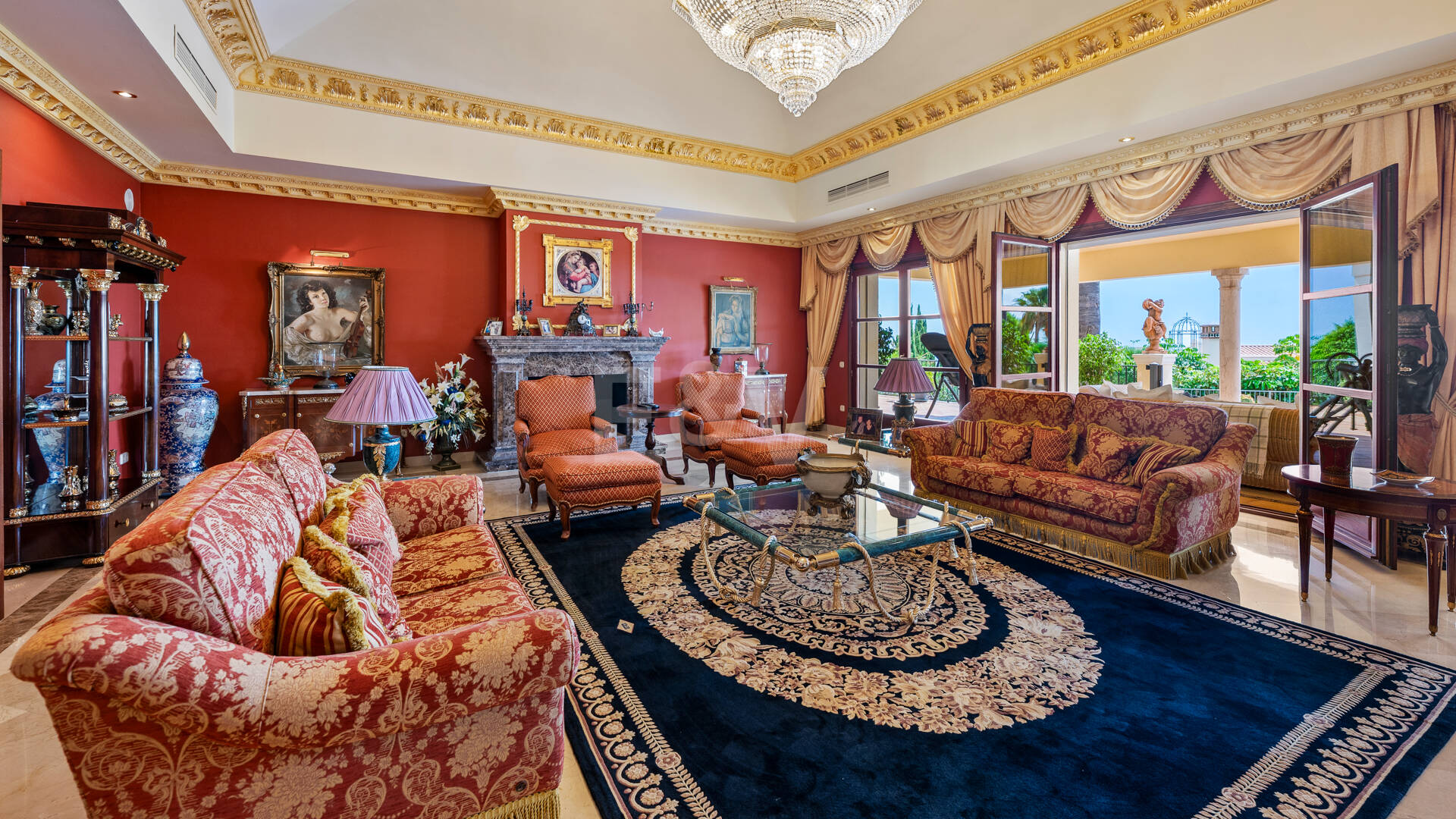Außergewöhnliche Mansion mit Meerblick in den prestigeträchtigen Höhenlagen von Sierra Blanca