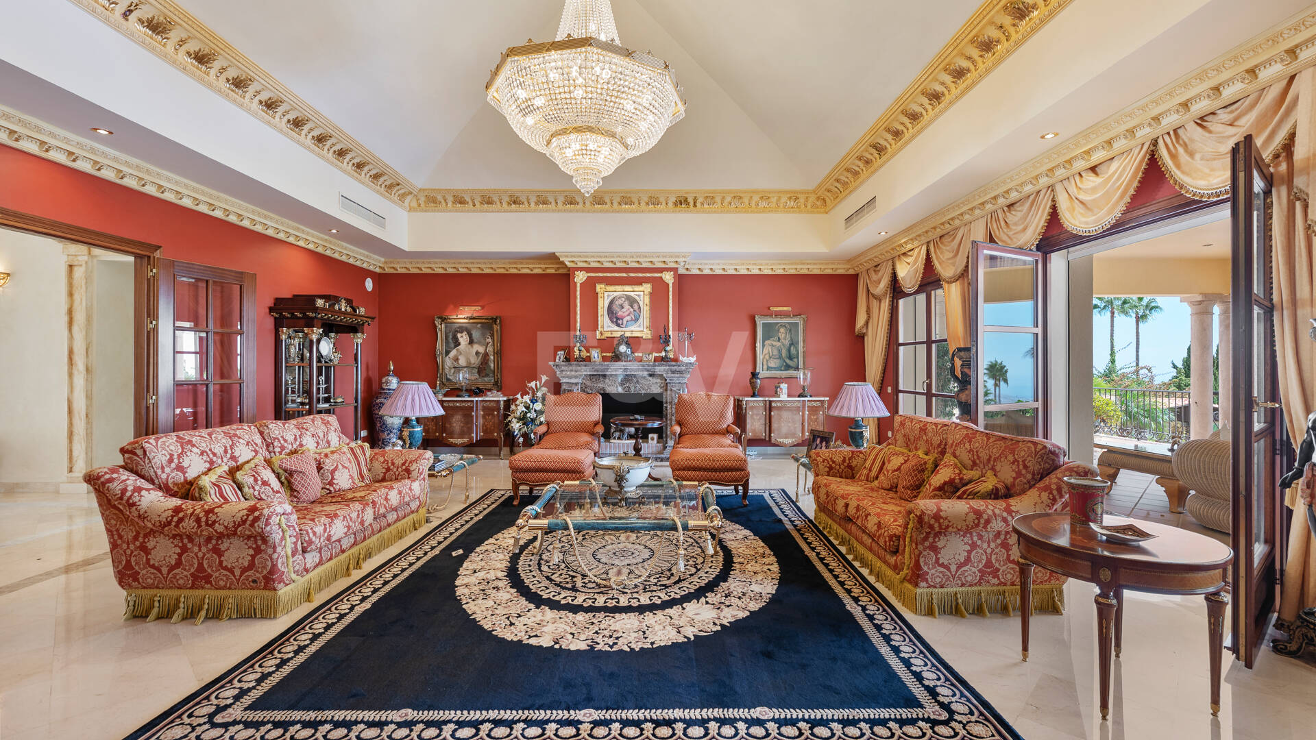 Außergewöhnliche Mansion mit Meerblick in den prestigeträchtigen Höhenlagen von Sierra Blanca