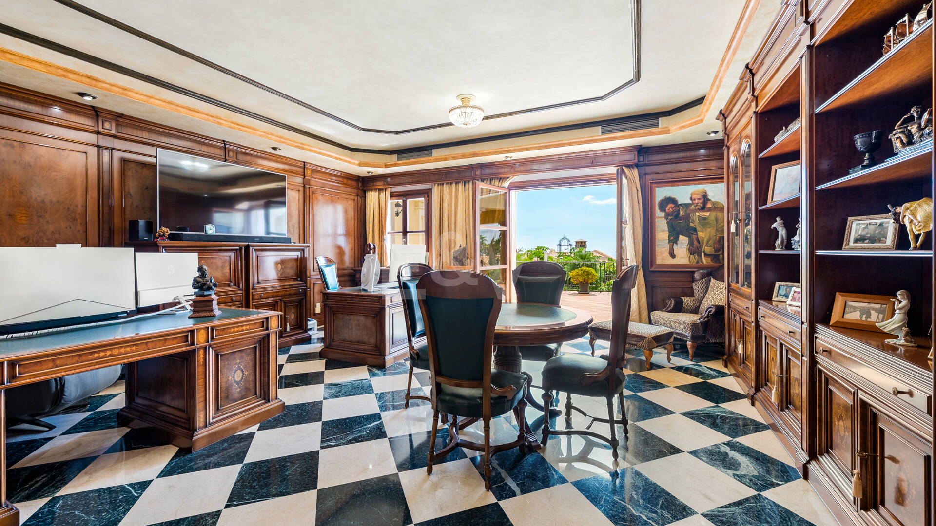Außergewöhnliche Mansion mit Meerblick in den prestigeträchtigen Höhenlagen von Sierra Blanca