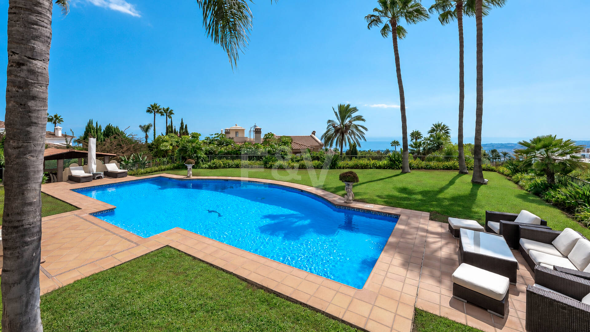 Außergewöhnliche Mansion mit Meerblick in den prestigeträchtigen Höhenlagen von Sierra Blanca