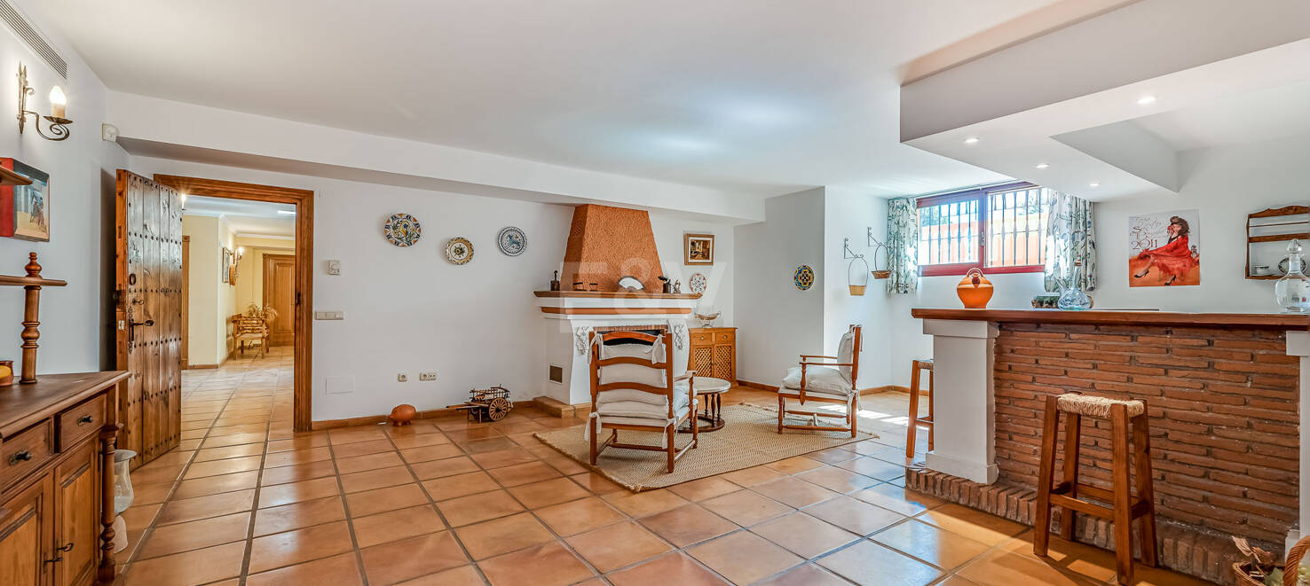 Rymlig och elegant Villa i Altos Reales på Golden Mile