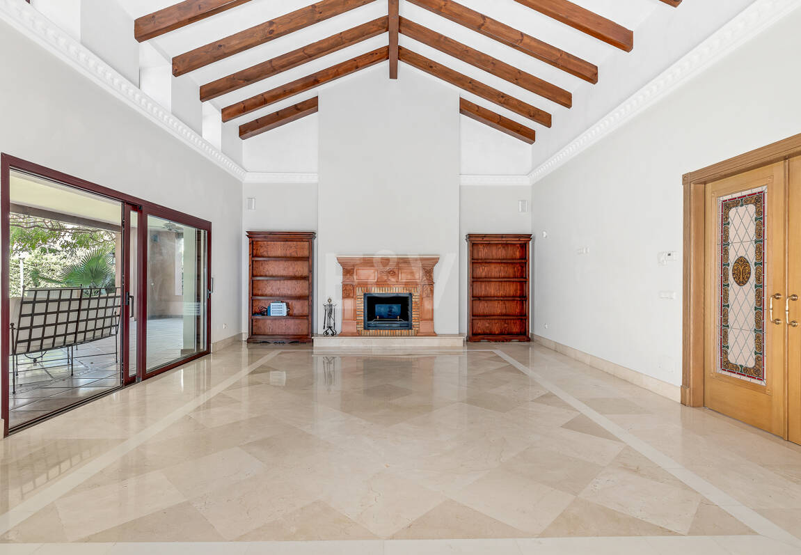 Rymlig och elegant Villa i Altos Reales på Golden Mile