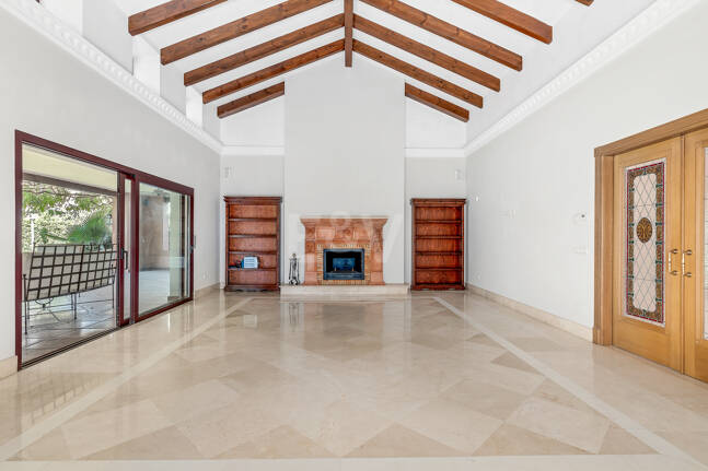 Rymlig och elegant Villa i Altos Reales på Golden Mile