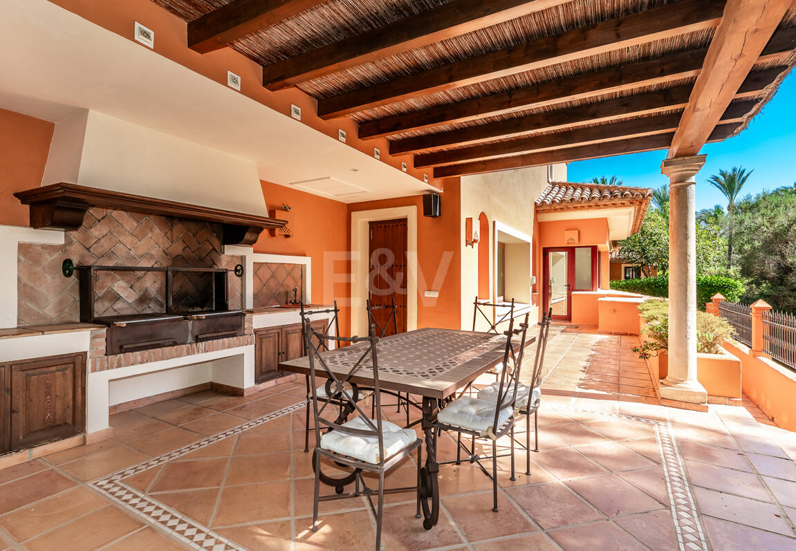 Rymlig och elegant Villa i Altos Reales på Golden Mile