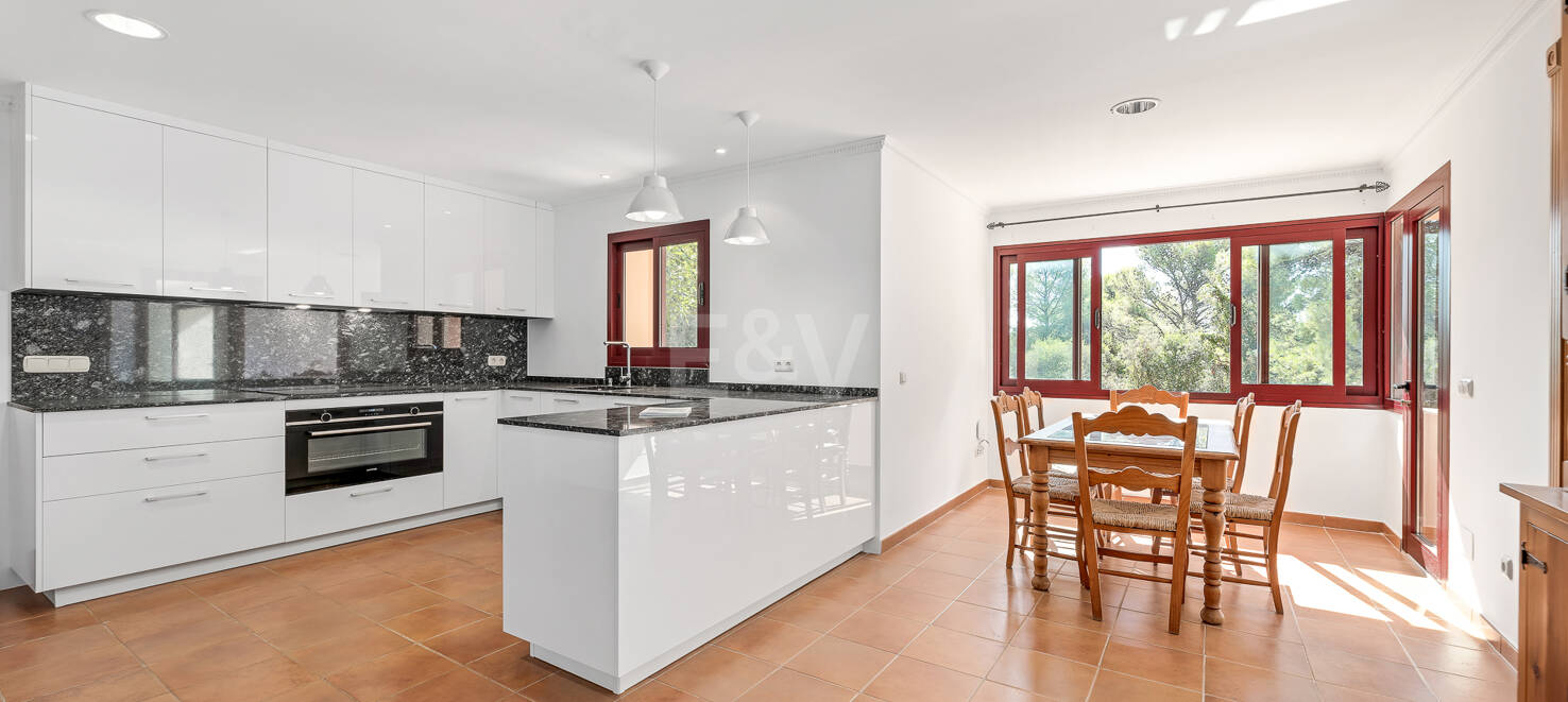 Rymlig och elegant Villa i Altos Reales på Golden Mile