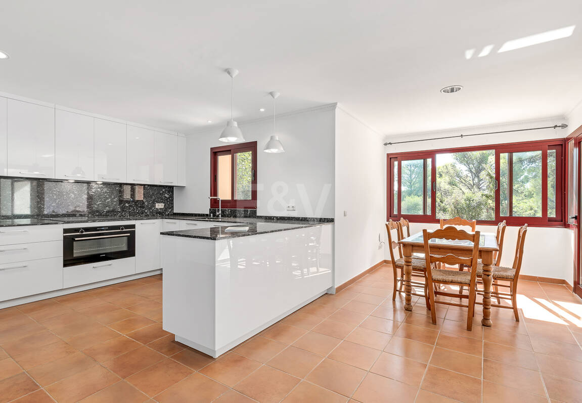 Rymlig och elegant Villa i Altos Reales på Golden Mile