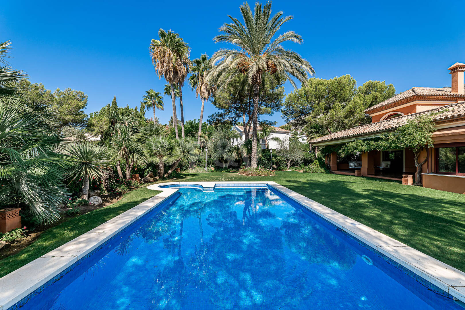 Rymlig och elegant Villa i Altos Reales på Golden Mile