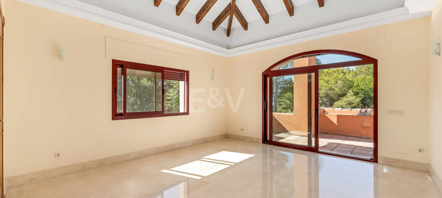 Rymlig och elegant Villa i Altos Reales på Golden Mile