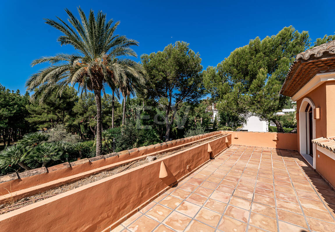 Rymlig och elegant Villa i Altos Reales på Golden Mile