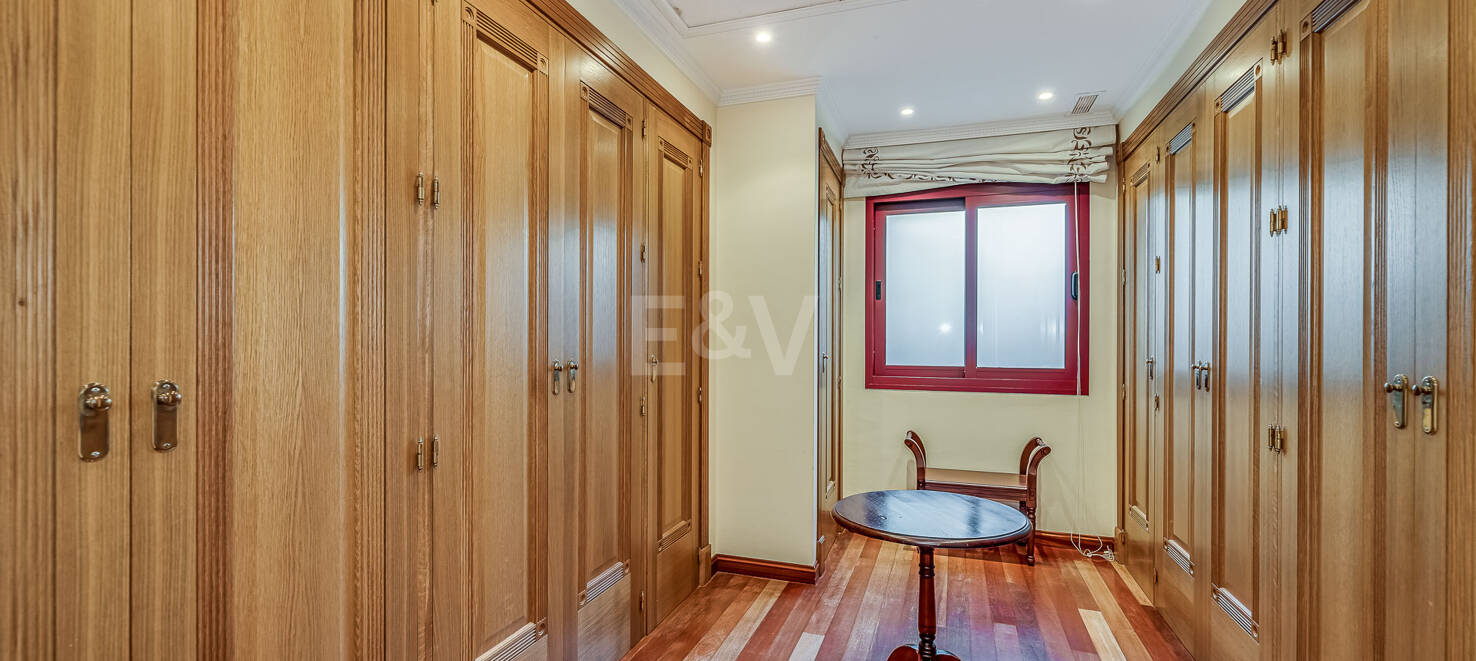 Rymlig och elegant Villa i Altos Reales på Golden Mile