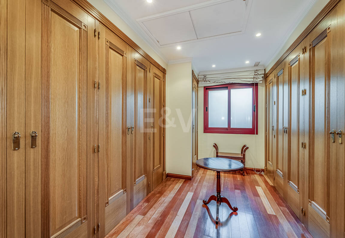 Rymlig och elegant Villa i Altos Reales på Golden Mile