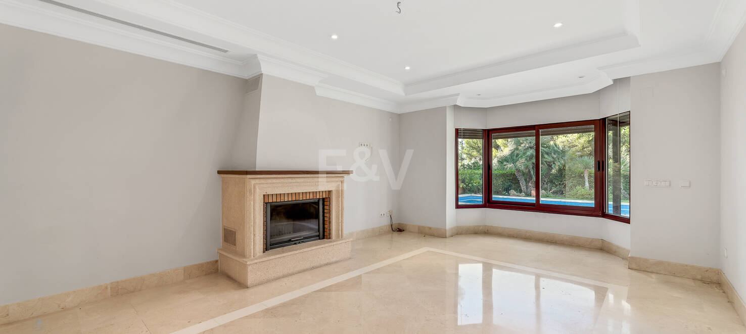 Rymlig och elegant Villa i Altos Reales på Golden Mile