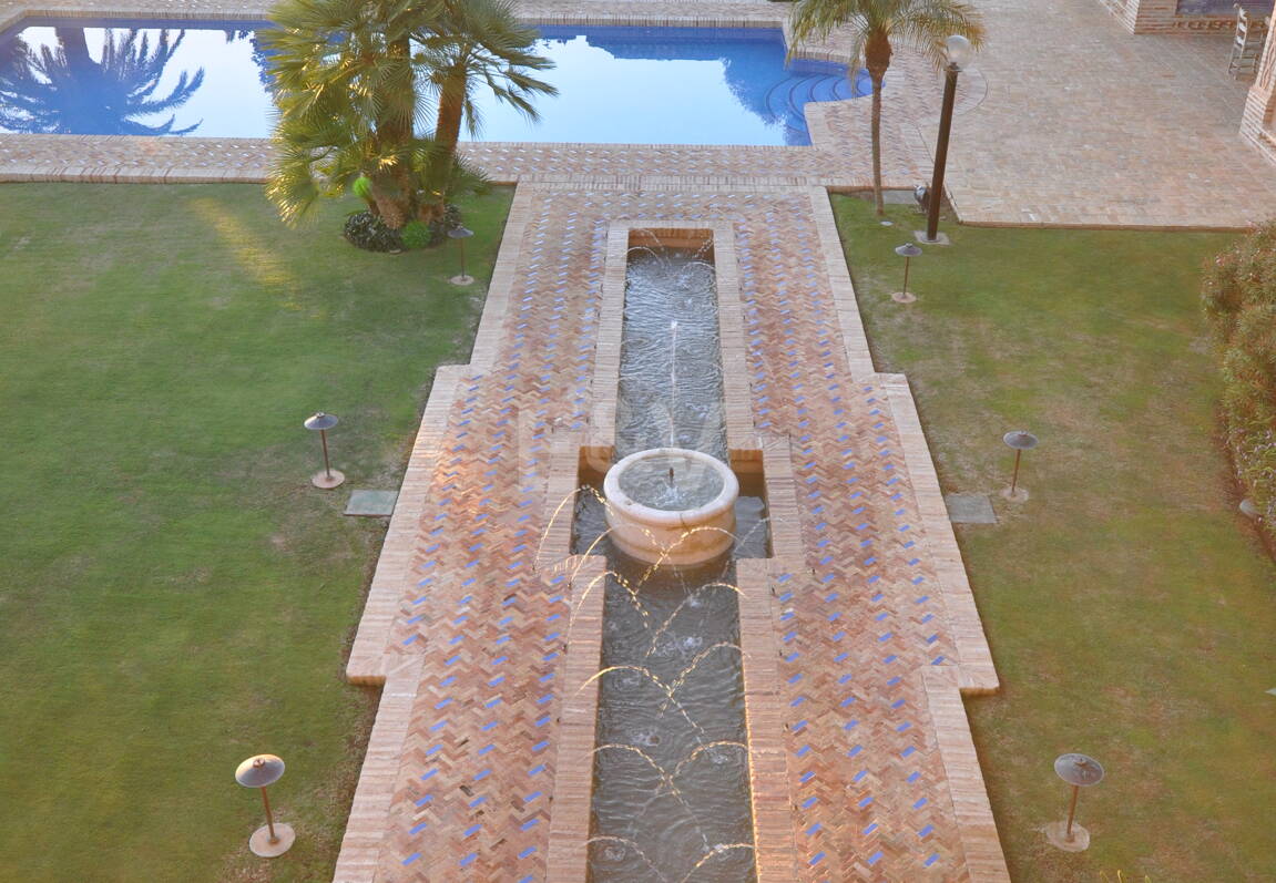 Exklusive palastartige Villa mit Meerblick in der Sierra Blanca