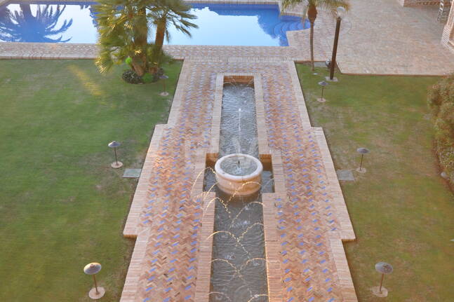 Exklusive palastartige Villa mit Meerblick in der Sierra Blanca