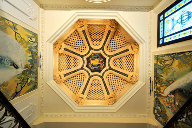 Exklusive palastartige Villa mit Meerblick in der Sierra Blanca