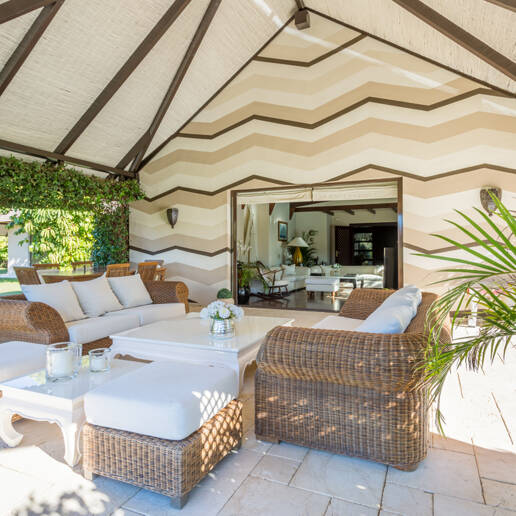 Luxurious African-style villa in Rio Real Golf