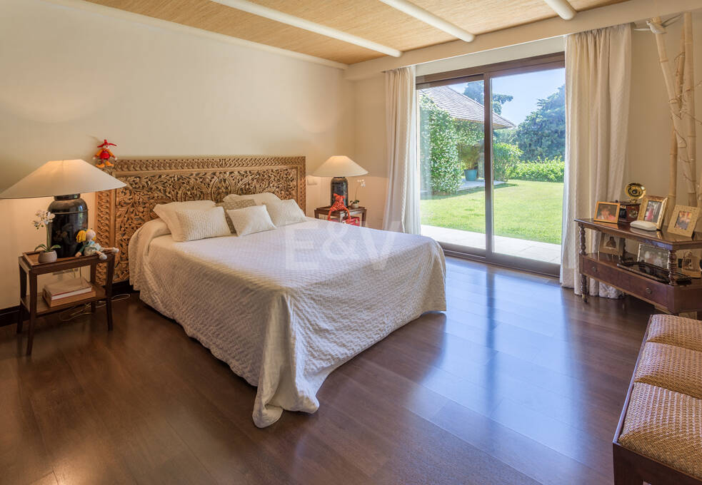 Luxurious African-style villa in Rio Real Golf