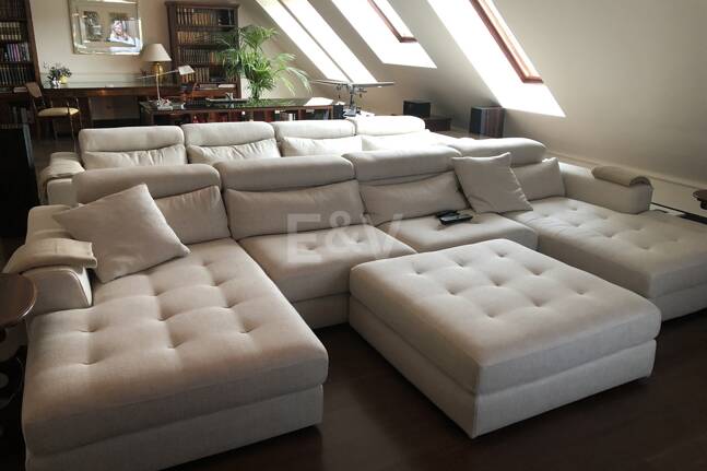 Luxurious African-style villa in Rio Real Golf