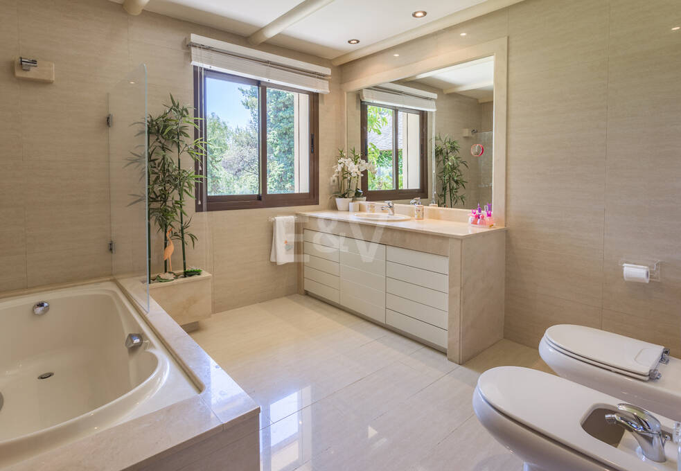 Luxurious African-style villa in Rio Real Golf