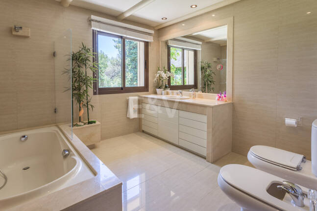 Luxurious African-style villa in Rio Real Golf