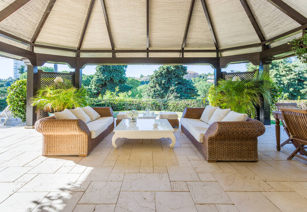 Luxurious African-style villa in Rio Real Golf