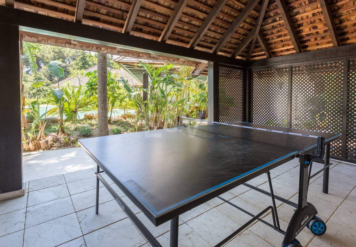 Luxurious African-style villa in Rio Real Golf