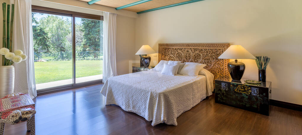 Luxurious African-style villa in Rio Real Golf
