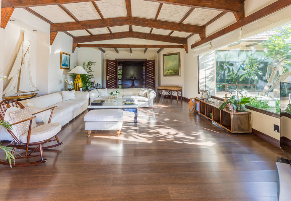 Luxurious African-style villa in Rio Real Golf