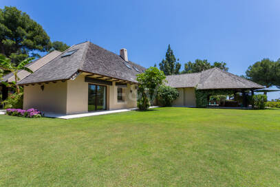 Luxurious African-style villa in Rio Real Golf
