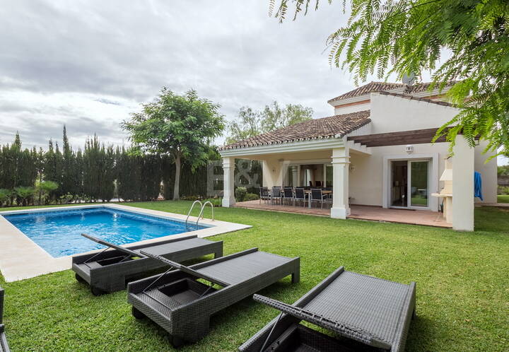 Charmante Villa in La Quinta. Preise ab 6,000 € pro Woche
