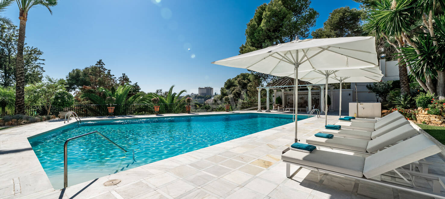 Elegant golffrontvilla i Rio Real Marbella