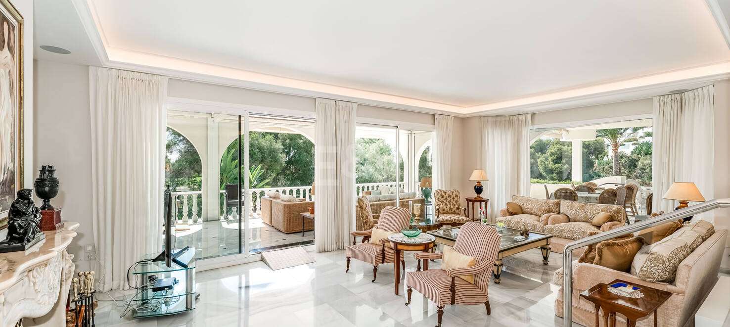 Elegant golffrontvilla i Rio Real Marbella