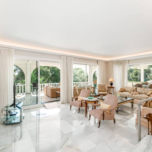 Elegant golffrontvilla i Rio Real Marbella