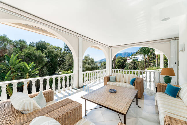 Elegant golffrontvilla i Rio Real Marbella