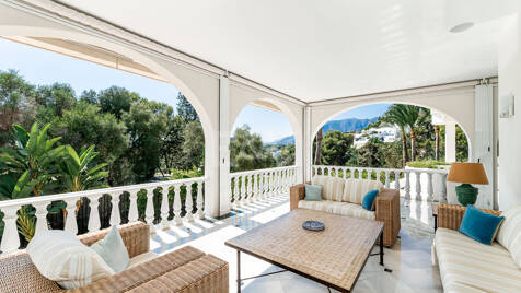 Elegant golffrontvilla i Rio Real Marbella