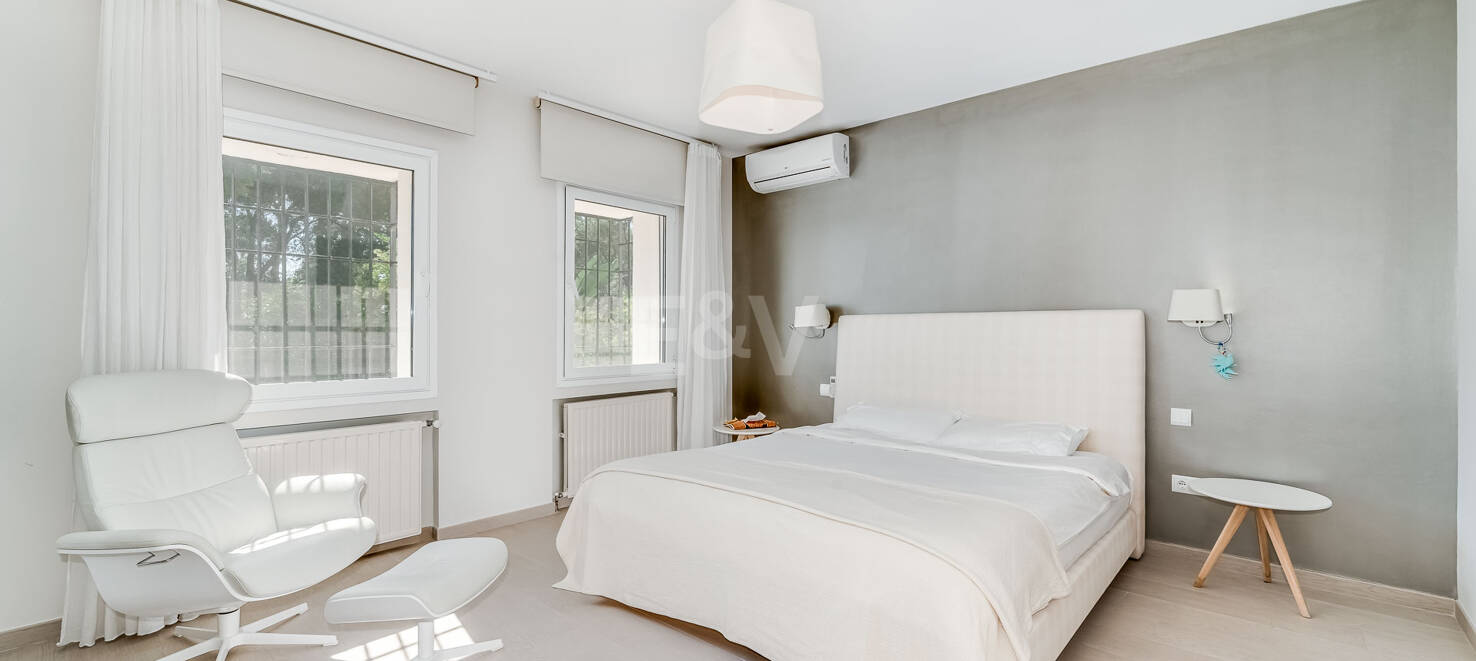 Elegant golffrontvilla i Rio Real Marbella