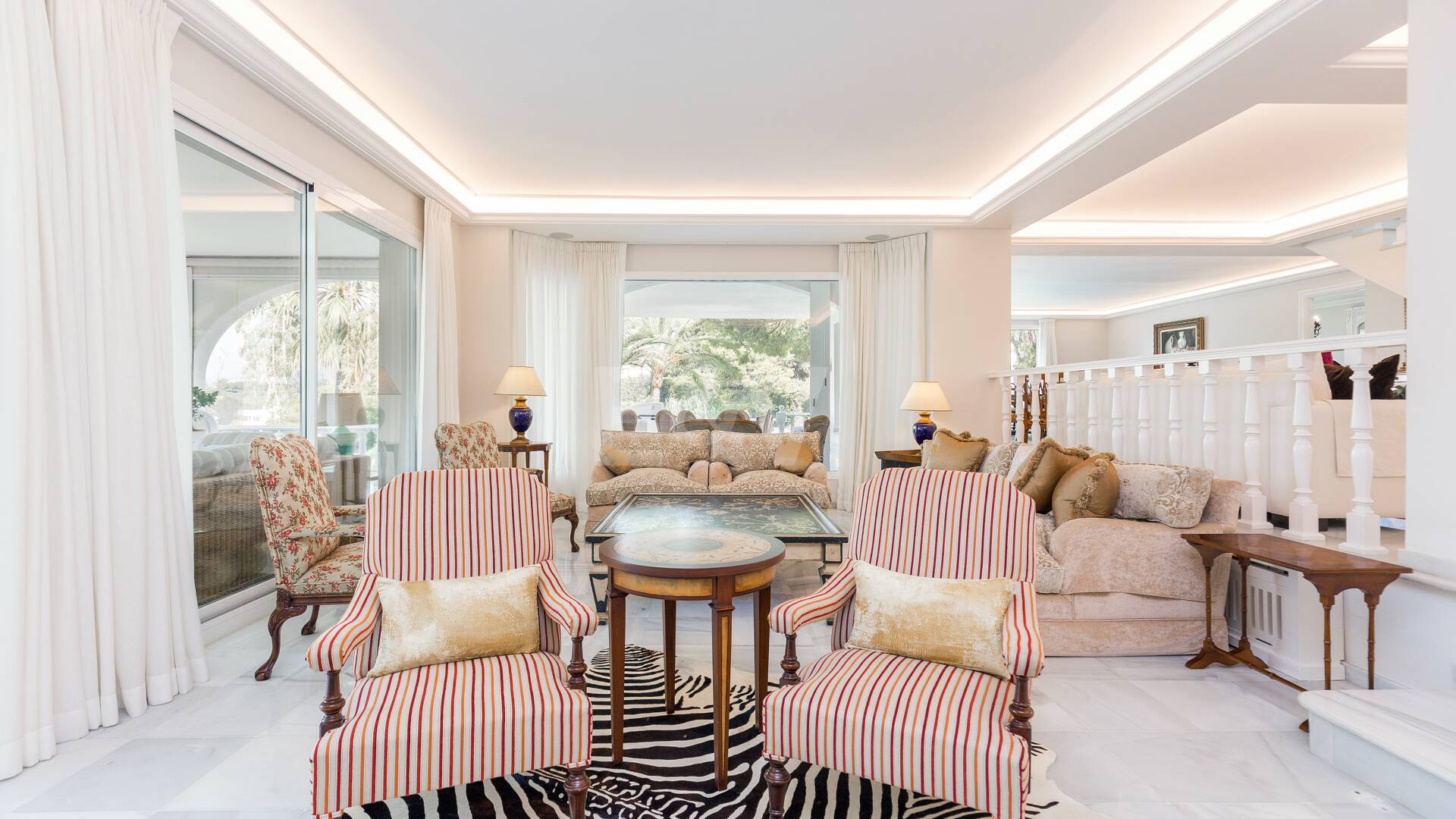 Elegant golffrontvilla i Rio Real Marbella