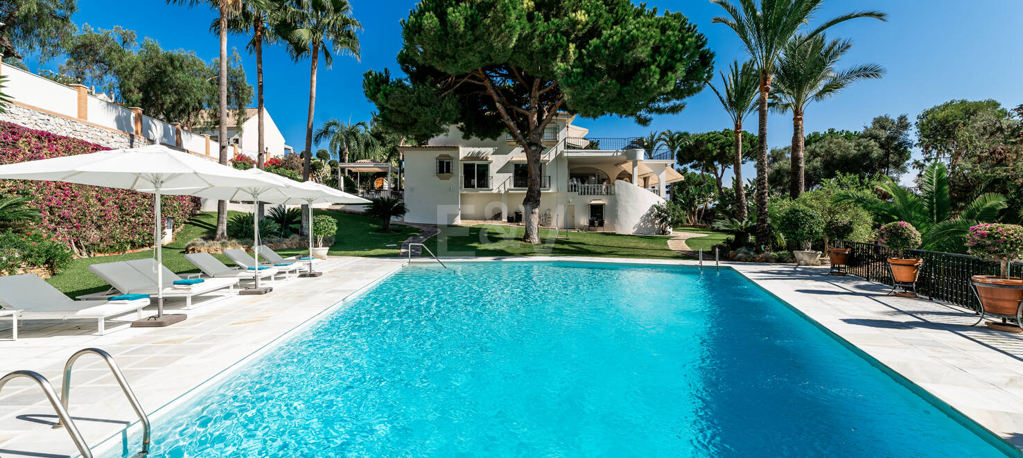 Elegant golffrontvilla i Rio Real Marbella