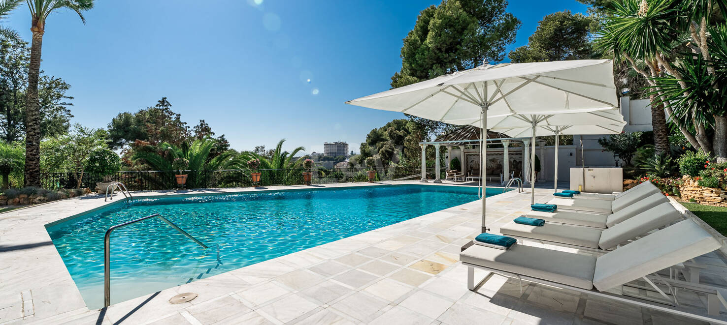 Elegant golffrontvilla i Rio Real Marbella