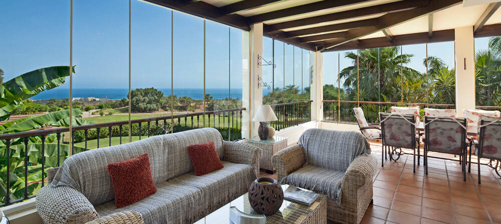 Villa with Panoramic Views in Los Altos de los Monteros