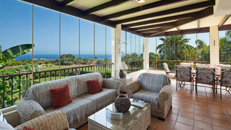 Villa mit Panoramablick in Los Altos de los Monteros